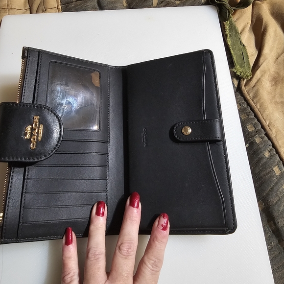 Coach phone walket - Picture 4 of 9